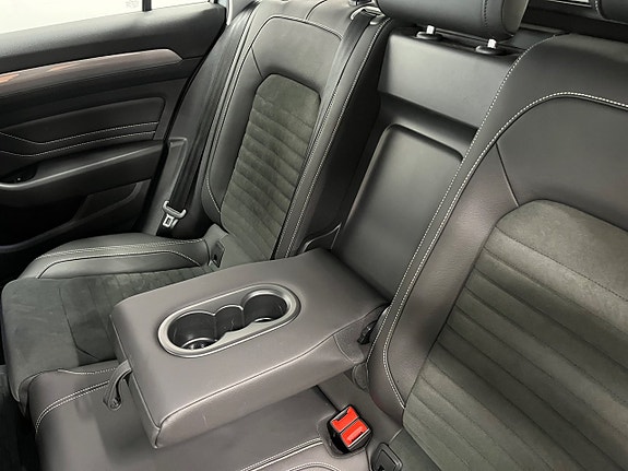 Volkswagen Passat 23 of 24