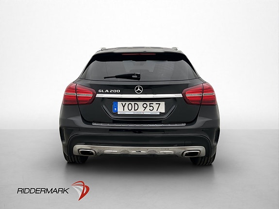 Mercedes-Benz GLA200 6 of 30
