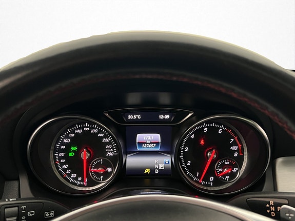 Mercedes-Benz GLA200 21 of 30