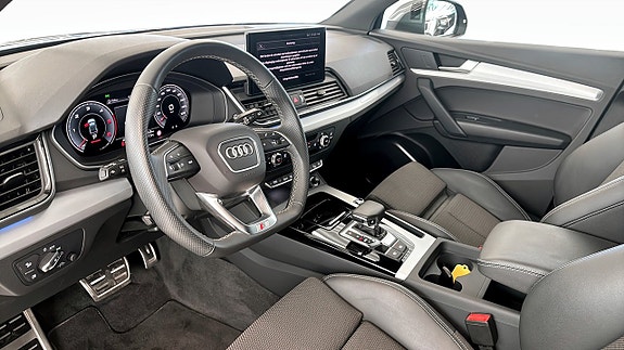 Audi Q5 7 of 14