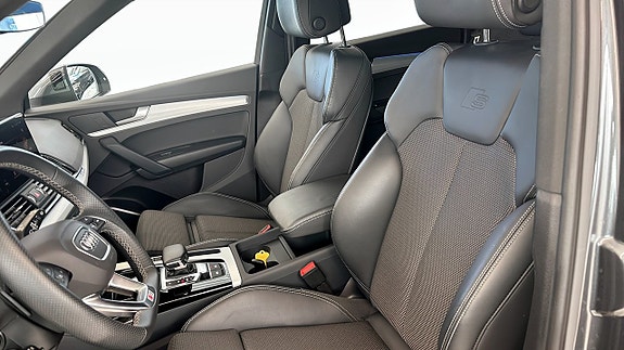 Audi Q5 8 of 14