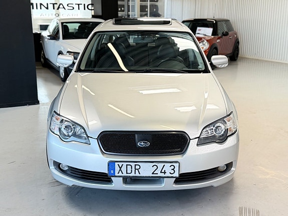 Subaru Legacy 4 of 25