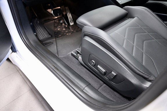 BMW X1 19 of 30