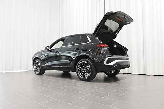 Audi Q3 4 of 22