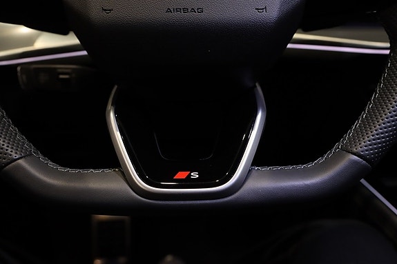 Audi Q3 12 of 22