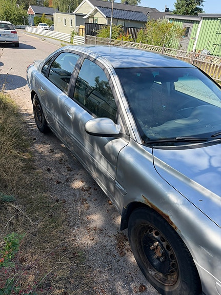 Volvo S80 4 of 6