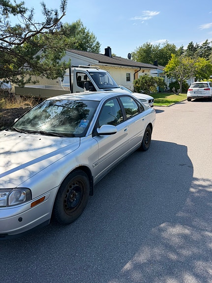 Volvo S80 2 of 6
