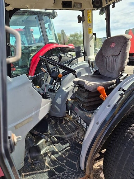 Massey Ferguson 1540 7 of 8