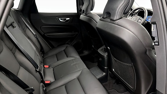 Volvo XC60 5 of 13