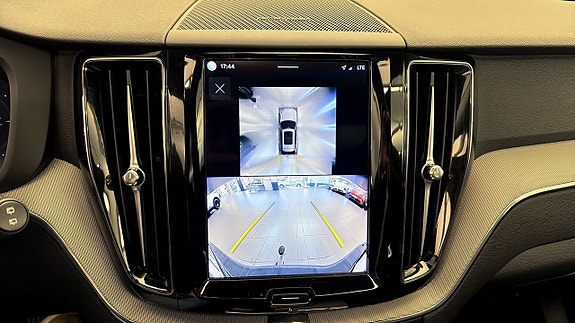 Volvo XC60 12 of 13
