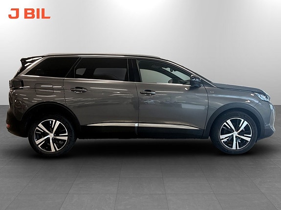 Peugeot 5008 16 of 17