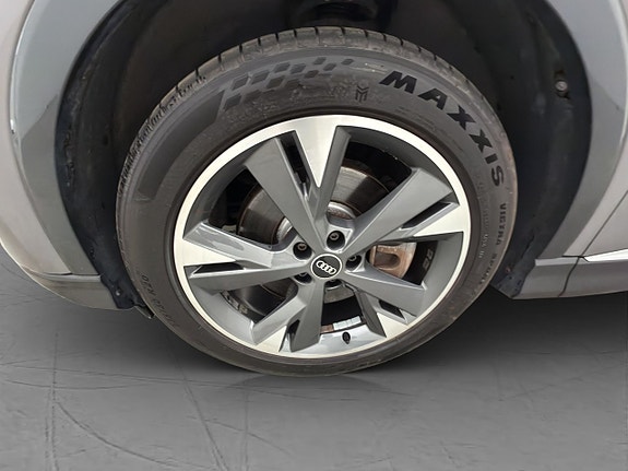 Audi Q4 e-tron 30 of 30