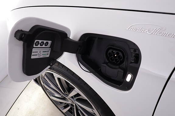 Skoda Superb 9 of 20