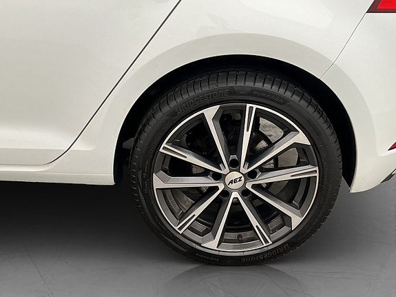 Volkswagen Golf I 24 of 26