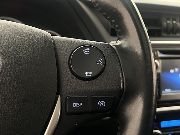 Toyota Auris 19 of 30