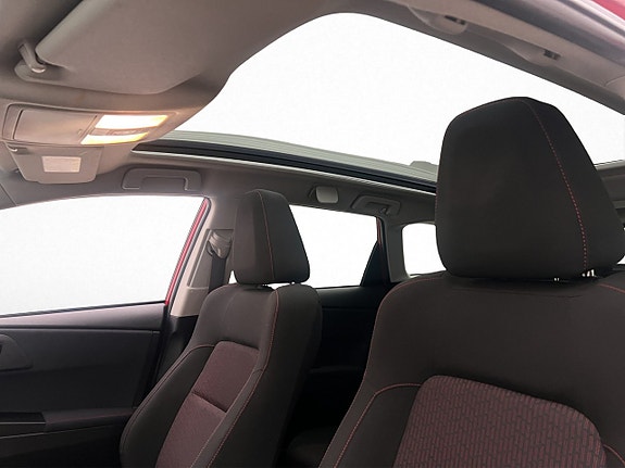 Toyota Auris 12 of 30