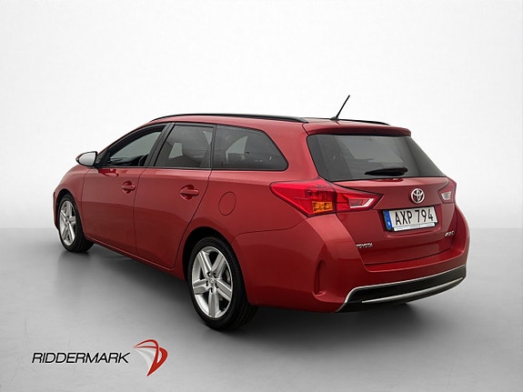 Toyota Auris 5 of 30