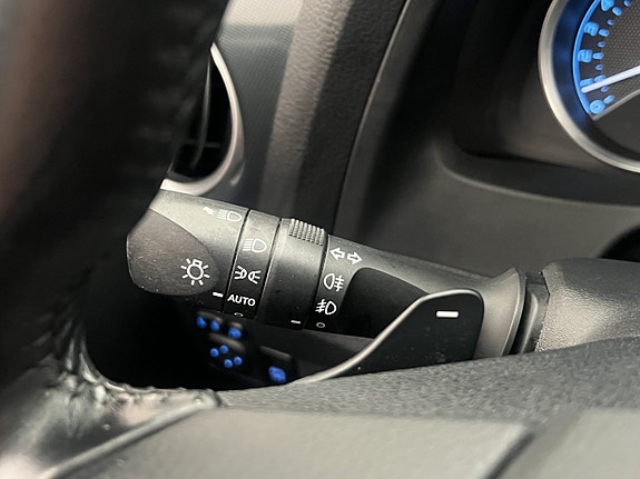Toyota Auris 16 of 30