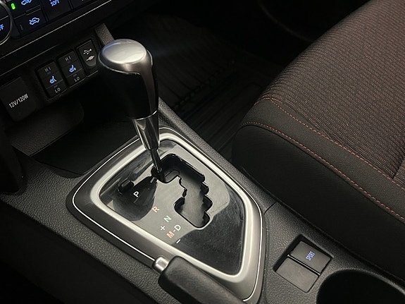 Toyota Auris 24 of 30