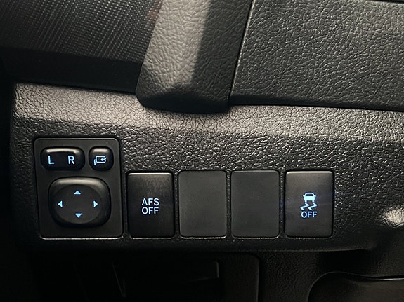 Toyota Auris 15 of 30