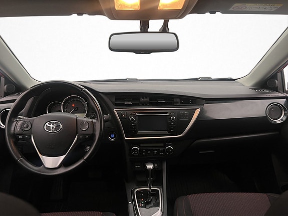 Toyota Auris 13 of 30