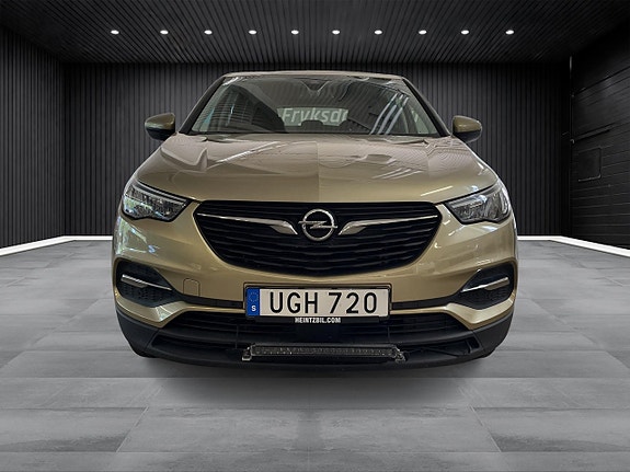 Opel Grandland X 8 of 16