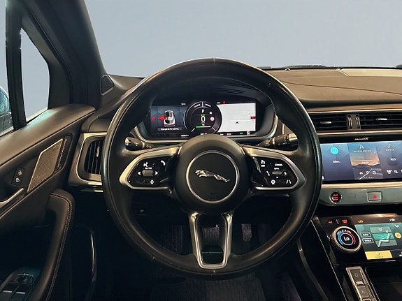 Jaguar I-PACE 9 of 27