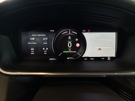 Jaguar I-PACE 25 of 27