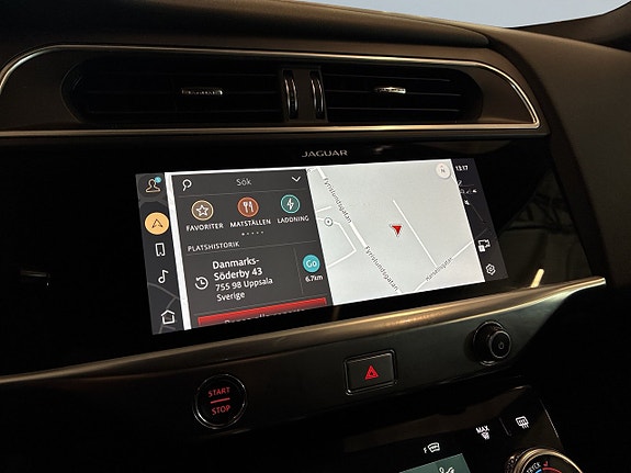 Jaguar I-PACE 15 of 27