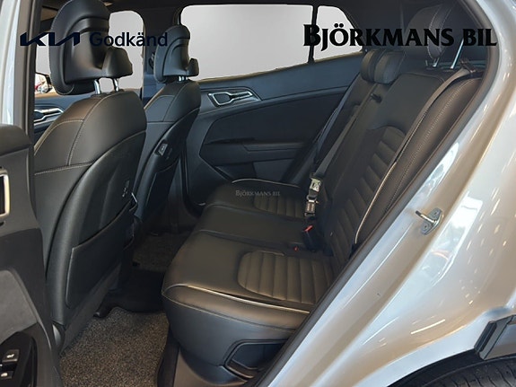Kia Sportage 9 of 17