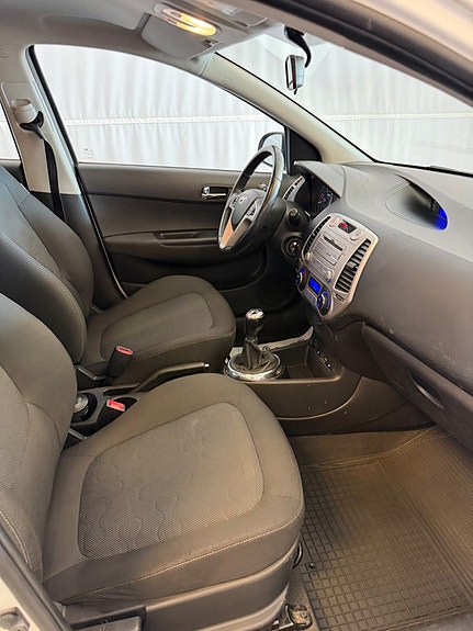 Hyundai i20 8 of 11