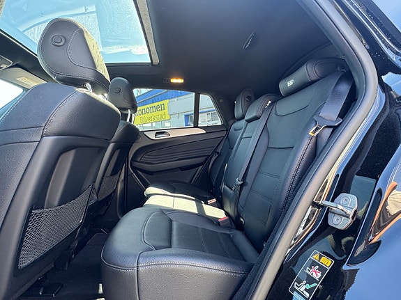 Mercedes-Benz GLE350 d 7 of 12