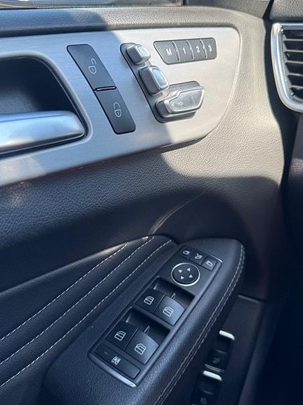 Mercedes-Benz GLE350 d 9 of 12