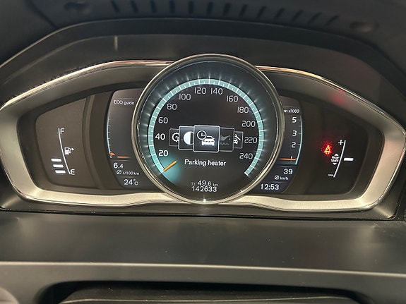 Volvo V60 Cross Country 25 of 30