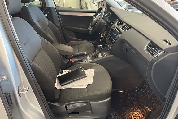 Skoda Octavia 14 of 17