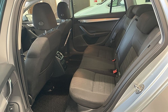 Skoda Octavia 15 of 17