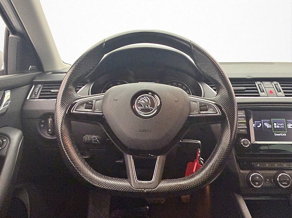 Skoda Octavia 15 of 30