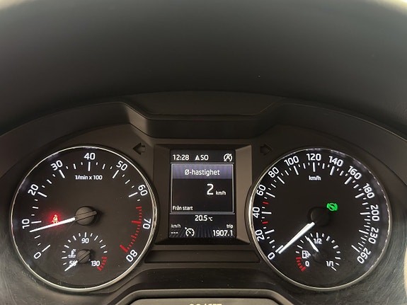 Skoda Octavia 19 of 30
