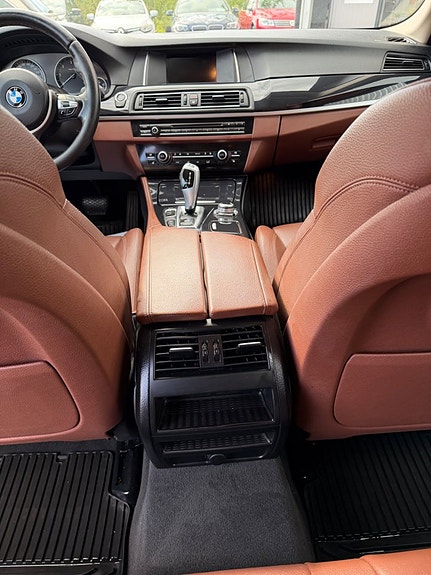 BMW 520d 19 of 25