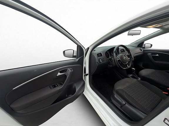 Volkswagen Polo 10 of 25