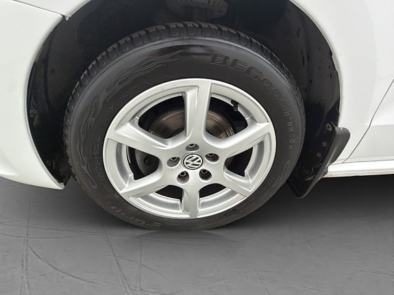 Volkswagen Polo 21 of 25