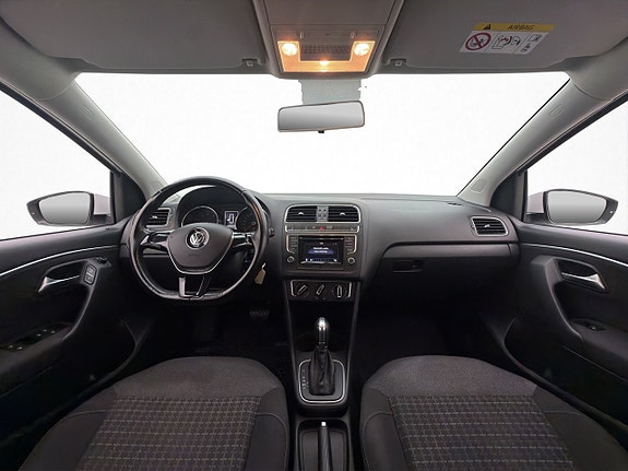 Volkswagen Polo 12 of 25