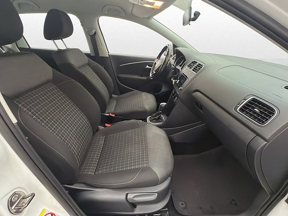Volkswagen Polo 19 of 25