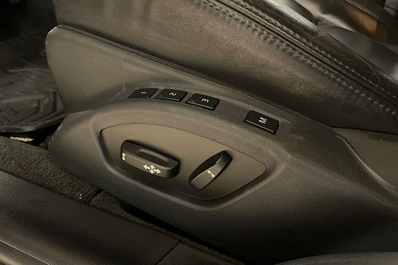 Volvo V70 16 of 25