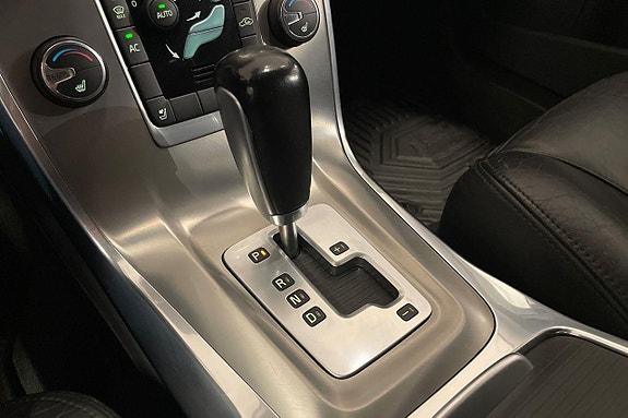 Volvo V70 18 of 25