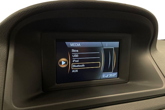 Volvo V70 15 of 25