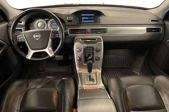 Volvo V70 11 of 25