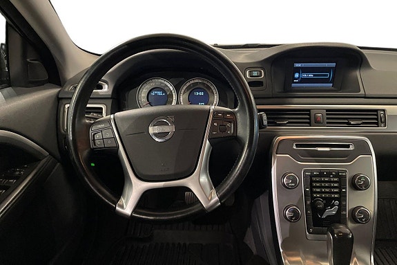 Volvo V70 12 of 25