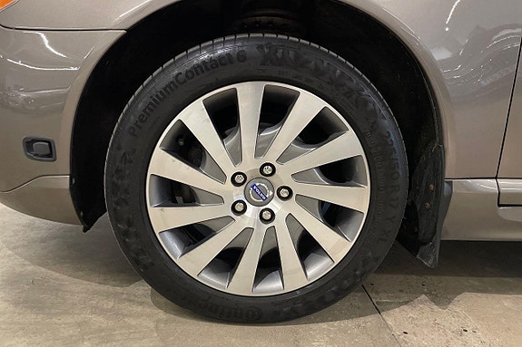 Volvo V70 9 of 25
