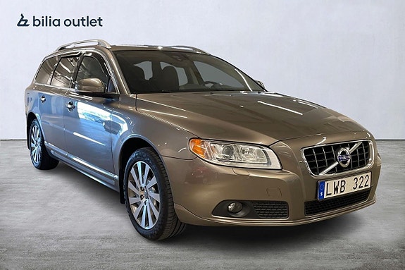 Volvo V70 4 of 25